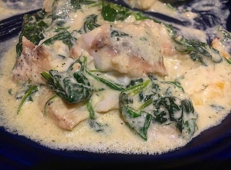 Creamy Tilapia, Tilapia Sauce, Fresh Spinach Recipes, Spinach Cream Sauce, Baked Tilapia Recipes, Cooking Hard Boiled Eggs, Spinach Bake, Baked Tilapia, Cream Sauce Recipes