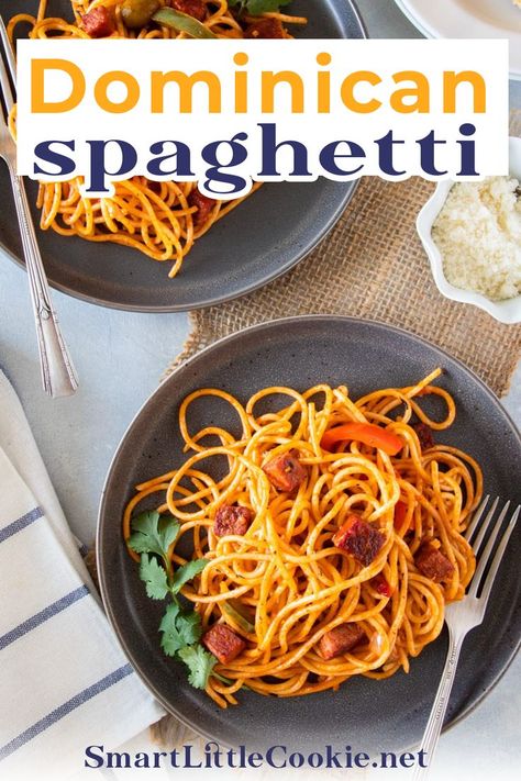 #ad This Dominican spaghetti recipe is one of my favorite dishes! Easy to make, and it's perfect if you are feeding a crowd. Also known as Spaghetti a la Criolla or Spaghetti Rojo, this pasta dish is made with tomato sauce as a base and Dominican salami. If you haven't had Dominican spaghetti before, you have to give it a try! It’s the perfect weeknight meal and is great to share with your friends and family. Plus, it's so easy to make. | @mydominicankitchen #authenticdominicanrecipes #dominican Dominican Pasta, Spaghetti Rojo, Dominican Spaghetti, Smoked Sausage Pasta, Spaghetti With Ground Beef, Quick Pasta Recipes, Pasta Spaghetti, Dominican Food, Spaghetti Recipe