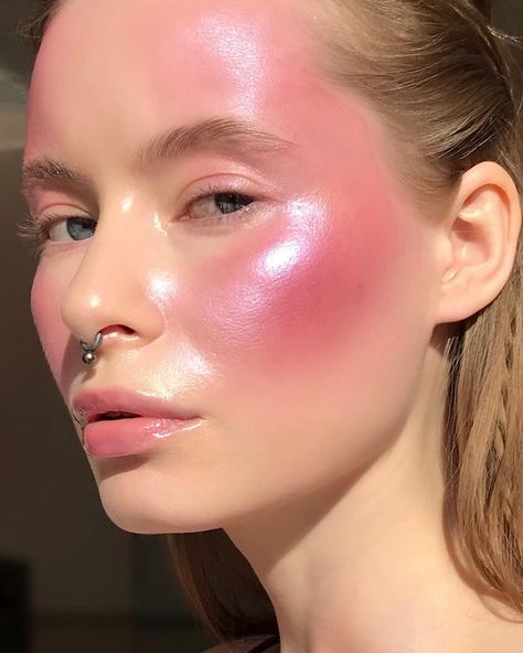 Instagram Mask, Runway Makeup, Models Makeup, Beauty Shots, Pink Makeup, Beauty Guru, Editorial Makeup, Festival Looks, Glass Skin