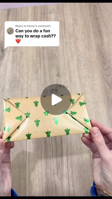 Tracie Garrett on Instagram: "Quick little ‘envelope’ to wrap money in and add to a gift to match wrapping or just leave it as is! I hope this helps! **measurements are 10”x14”** 🎁 🎁 🎁 🎁 #wrapping #giftwrapping #wrappingpresents #howtowrap #wrappinghacks #beeandbloomswraps" Gift Money Holder, Homemade Envelopes, Wrapping Money, Pretty Gift Wrapping Ideas, Baby Gift Wrapping, Gifts Homemade, Christmas Gift Packaging, Gift Wrapping Techniques, Creative Gift Wraps