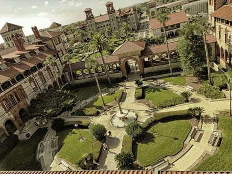 Flagler College courtyard Boarding School Courtyard, School Courtyard Aesthetic, Private School Courtyard, High School Courtyard, College Campus Landscape Design, Large Courtyard Design, College Courtyard, University Courtyard, Victorian Courtyard