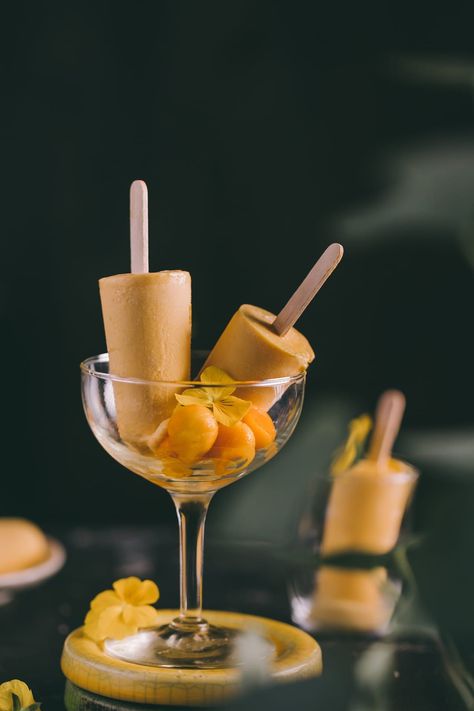 Eggless Popsicles - Summer Treats Mango Kulfi, Mango Popsicles, Kulfi Recipe, Mango Dessert, Dessert Photography, Yummy Ice Cream, Indian Desserts, Healthy Sweets Recipes, Delicious Fruit