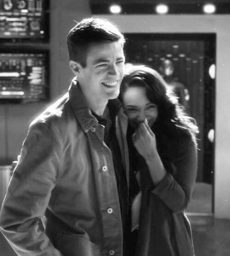 Barry and iris Barry And Iris, Barry Iris, Iris West Allen, Flash Barry Allen, Candice Patton, The Flash Grant Gustin, Iris West, Dc Tv Shows, Flash Arrow