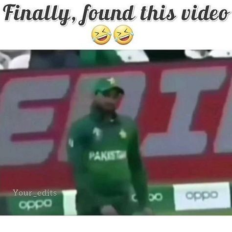 Cricket Jokes Funny, Funny Videos Quotes, Cricket Memes Funny, Comedy Memes Funny, Very Funny Images, Traveler Master, Funny V, Jokes Videos, Funny Songs