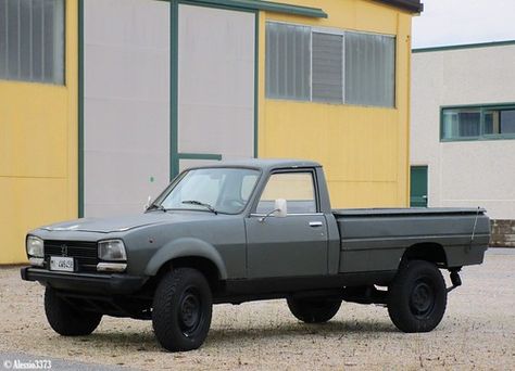 Pick Up 4x4, Peugeot 504, French Cars, 4x4 Off Road, Peugeot, Classic Cars, Lion, Pick Up, Trucks