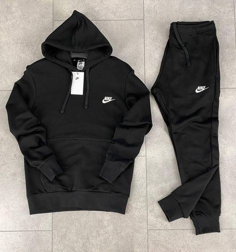 Nike Tracksuit Men, Nike Boys Outfits, Nike Tracksuits, Hype Clothing, Cute Nike Outfits, Nike Tracksuit, Dressy Casual Outfits, Tracksuit Men, Take A Screenshot