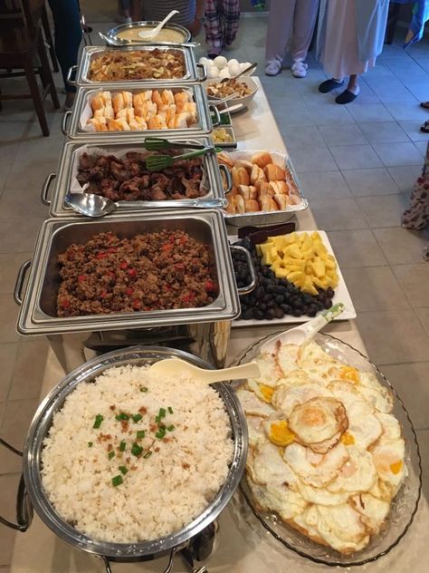 Brinner (breakfast for dinner), my menu for a pajama themed baby shower Filipino Brunch Buffet, Birthday Breakfast Buffet, Filipino Breakfast Buffet, Cabinets Fireplace, Bridal Shower Food Table, Baby Shower Lunch, Breakfast Brunch Party, Baby Shower Buffet, Filipino Breakfast