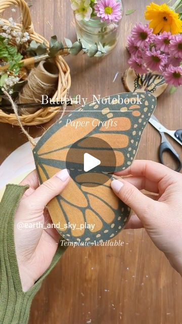 Butterfly Book, Butterfly Valentine, Butterfly Journal, Butterfly For Journal, Butterfly Observation Journal Free, Butterfly Junk Journal Ideas, Paper Butterfly Crafts, Anna Craft, Butterfly Bullet Journal