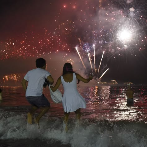 New Year's Eve Good Luck Traditions - Wear White and Jump Over Seven Waves Couples On New Years, New Year Couple Goals, New Year With Boyfriend, New Year Couple Pictures, New Years Couple Pictures, New Years Couple, New Year Kiss, New Year Couple, New Years Aesthetic