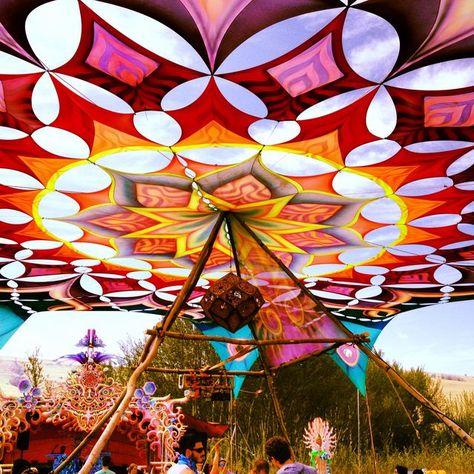 Festival Architecture, Festival Structures, Music Festival Architecture, Music Festival Art Installation, Kite Installation, Shade Tent, Shade Canopy, Festival Inspiration, Festival Diy