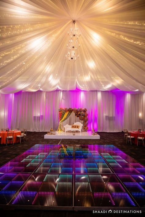 Sangeet Event Decoration, Indoor Dance Floor Wedding, Sangeet Decoration Night Indoor Simple, Mehndi Dance Floor, Sangeet Dance Floor, Sangeet Decoration Night Indoor, Sangeet Decorations, Light Up Dance Floor, Sangeet Decor