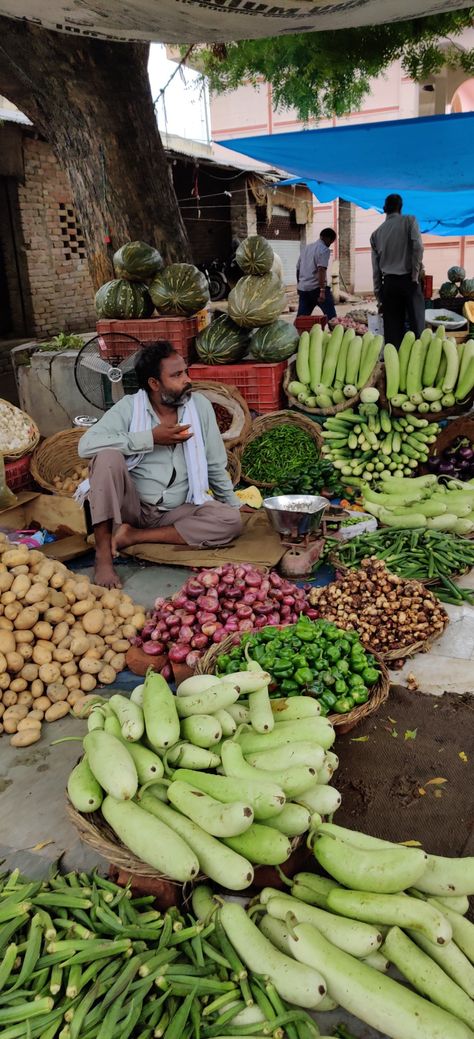 #photographhy #vegetable #market #vendor #green #focused #tocopy #draw #easy #detailed #vrindavan #mathura #kind #work #natural #village #clothes #trending #appreciate #patato #ladyfingre #chillies Vegetable Market Drawing Sketch, Vegetable Vendor Drawing, Vegetable Market Memory Drawing, Market Composition Drawing, Vegetable Market Drawing, Village Market Scene Drawing, Market Scene Drawing Easy, Village Clothes, Vegetable Vendor