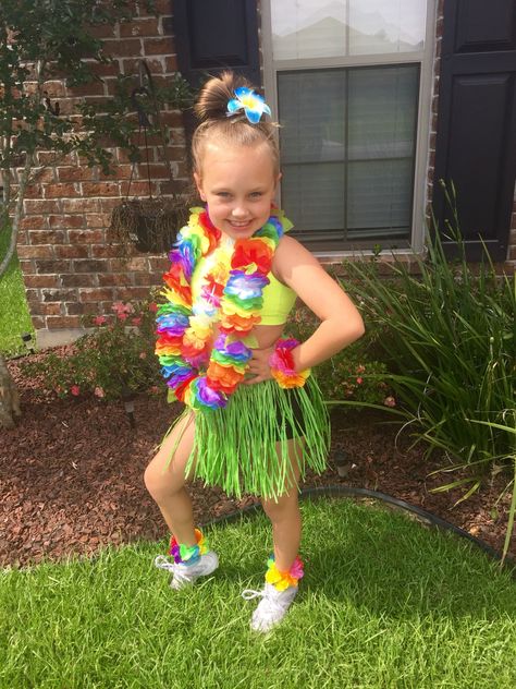 Hawaiian cheer practice theme, luau, Hawaii, Hawaiian costume, Hawaiian Dress Up Day School, Hawaian Costume, Hawian Themed Outfits, Hawaiian Theme Outfit, Cheers Theme, Hawaiian Costume, Dance Studio Design, Cheer Costumes, Home Dance Studio