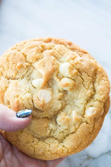 Chocolate Chip Macadamia Nut Cookies, White Chocolate Chip Macadamia Nut Cookies, White Chocolate Chip Cookies Recipes, Macadamia Nut Cookies Recipe, White Chocolate Macadamia Cookies, White Chocolate Macadamia Nut Cookies, Macadamia Cookies, Macadamia Nut Cookies, Nut Cookies