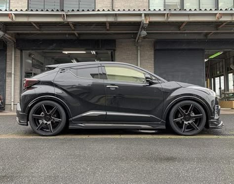 Toyota C-hr Modified, Toyota Chr Custom, Toyota Chr Modified, Toyota Small Cars, Juke Car, Mazda Wheels, Toyota Chr, Toyota Rav4 Hybrid, Honda Accord Sport