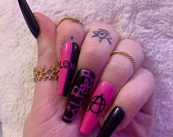 Emo Acrylic Nails Coffin, Cute Emo Nails Acrylic, Nail Tech Nail Ideas, Lil Peep Inspired Nails, Nail Ideas Emo, Pink Grunge Nails, Nail Designs Emo, Anarchy Nails, Lil Peep Nails Acrylic