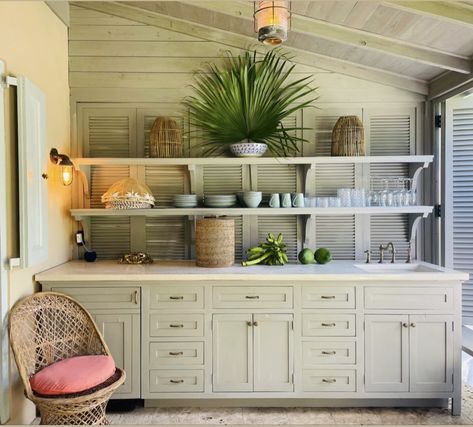 Bahamas Interiors, Florida Kitchen, Caribbean Homes Interiors, Beach Bungalow Kitchen, Caribbean Homes, Beach Shack, Island House, Beach Bungalows, House Goals