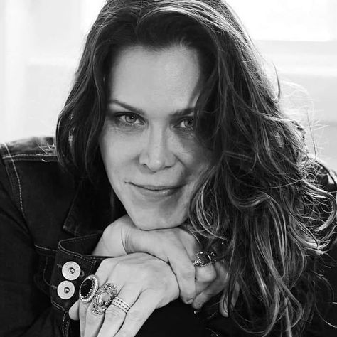 Beth hart will be in... - Beth hart world fan club Beth Hart, The Yardbirds, Violin Bow, Jeff Beck, Jimmy Page, Fan Club, Led Zeppelin, Zeppelin, The Fool