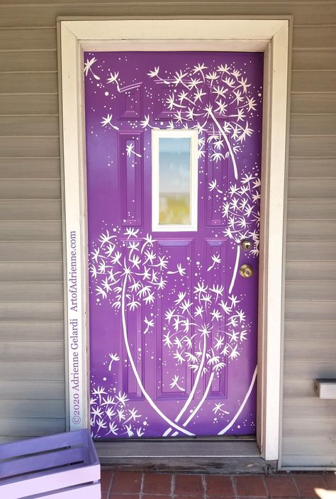 Floral Painted Front Door, Fun Door Painting Ideas, Artistic Doors, Flower Door Painting, Door Paint Design Ideas, Cool Painted Doors, Paintings On Doors, Door Art Painted, Painted Door Designs