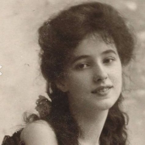 Evelyn Nesbit, Old Portraits, Gibson Girl, Anne Of Green, Anne Of Green Gables, Vintage Portraits, Silent Film, Beauty Icons, Green Gables