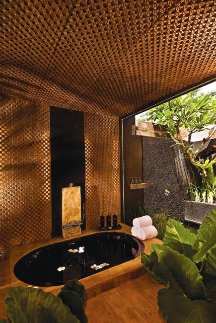 Beautiful Outdoor Bathroom Design, Charming and Soothing Home Spa Ideas Outdoor Bathroom Design Ideas, Bali Luxury Villas, Home Spa Room, Diy Home Decor For Apartments, Villa Resort, Spa Interior Design, Outdoor Bathroom Design, Spa Ideas, Spa Interior