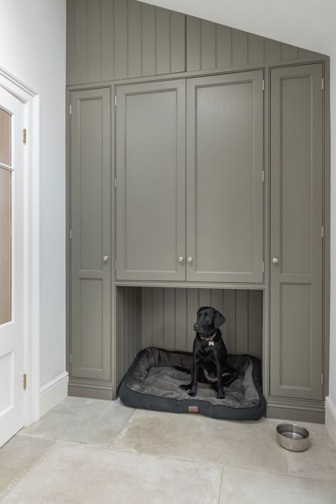 The Clandon Farm House Kitchen | Shere Kitchens - beautiful kitchens handmade in Shere Guildford Surrey Mudroom Dog Room, Built In Dog Bed, Dog Nook, Boot Room Utility, Utility Room Designs, Dog Room Decor, Muddy Dog, Guildford Surrey, Mudroom Laundry Room