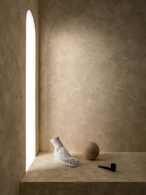 Viero Venetian Marmorino Plaster Atova International Pavan Tools Trowel, Spatula, Tadelakt Ceiling Skirting, Wall Paint Treatments, Slaked Lime, Venetian Plaster Walls, High Ceiling Living Room, High Calcium, Lime Paint, Sherwin Williams Colors, Decorative Plaster