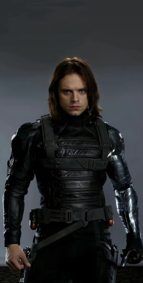 Bucky Barnes First Avenger, Bucky Barnes Short Hair, Bucky Barnes Pics, Bucky Barnes Hair, Bucky Pictures, Bucky Barnes Long Hair, Bucky Barnes Pictures, Bucky Barnes Lockscreen, Marvel Bucky Barnes