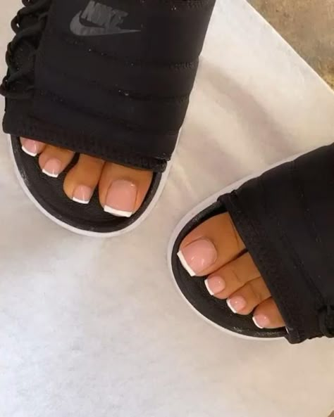 𝐩𝐢𝐧𝐭𝐞𝐫𝐞𝐬𝐭 ~ @𝐤𝐨𝐯𝐢𝐧𝐝𝐞𝐞 [Video] | Acrylic toe nails, Acrylic toes, Black toe nails French Toe Nails, Black Toe Nails, Toes Nails, Gel Toe Nails, Acrylic Toes, Acrylic Toe Nails, Toe Nail Color, Pretty Toe Nails, Black Acrylic Nails