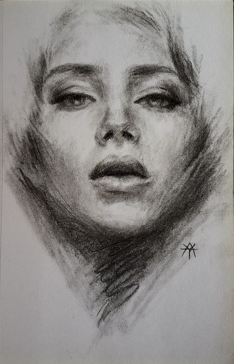 Small expressive charcoal portrait available to buy on instagram page @lizyahmet Charcoal Face Drawing, Small Portrait Sketches, Face Drawing Charcoal, Charcoal Pencil Art, Side Profile Charcoal Drawing, Greyscale Portrait Painting, Charcoal Face Drawing Abstract, Realistic Face Drawing, Charcoal Artists