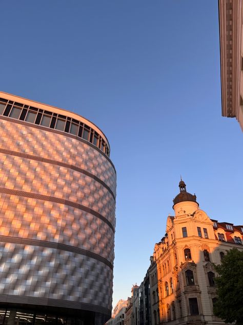 Leipzig Aesthetic, Germany Aesthetic, Leipzig Germany, Aesthetic City, Hit The Road, Leaning Tower Of Pisa, Golden Hour, Travel Ideas, The Road