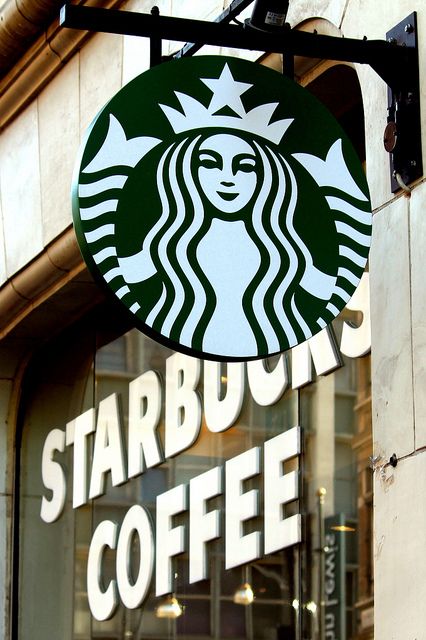 Starbucks Background, Starbucks Wallpaper, Starbucks Art, Starbucks Cake, Café Starbucks, Coffee Shop Signs, Starbucks Design, Chanel Wallpapers, Small Coffee Shop