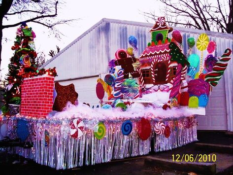 Church Christmas Parade Float Night Before Christmas Parade Float, Parade Float Christmas, Santa Claus Parade Float Ideas, Candyland Christmas Float, Christmas Parade Float Ideas Diy, Holiday Parade Floats, Kids Parade Floats, Parade Float Diy, Halloween Parade Float