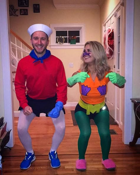 Dip Halloween Costume Ideas, Holloween Costume Mens, Mermaid And Merman Costume, Costumes With Beards, Last Minute Costume Ideas For Couples, Barnical Boy Spongebob Costume, Mermaid Man And Barnacle Boy Couple, Mermaid Man And Barnacle Boy Costume Diy, Mermaid Man And Barnacle Costume