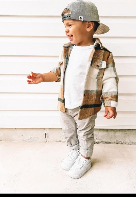 6 Month Baby Boy Outfits, Fall Outfits For Boys, Cute Little Boy Outfits, Outfit Baby Boy, One Year Old Boy Outfits, Little Boy Style, Baby Boy Fall Outfits 1 Year, Baby Boy Winter Outfits 1 Year, Toddler Picture Day Outfit Boy