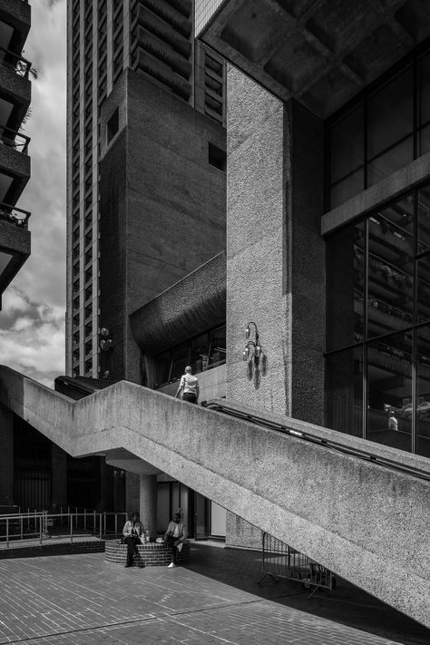 Barbican Photoshoot, Brutalist London, Moving Architecture, Concrete City, London Estate, Barbican Estate, Shadow Architecture, Bradbury Building, Barbican London