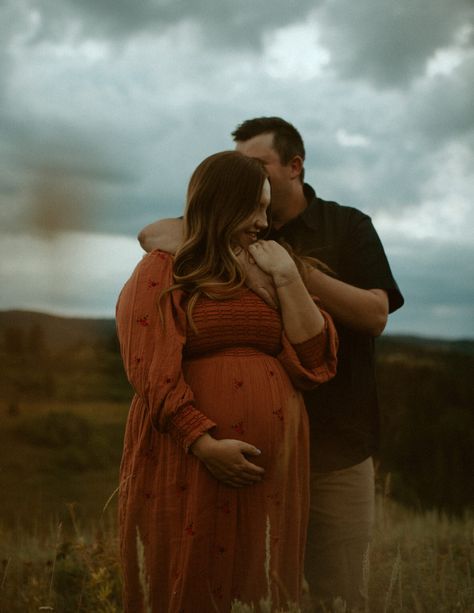 Cortnee + Nick Cloudy Wyoming Maternity -