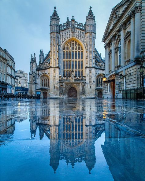 Rainy days in Bath and the city still looks amazing. A little drop of water doesn’t dampen the spirits when visiting some of the prime locations, such as here at Bath Abbey which actually improves in appearance when reflected in wet pavements ☔️ #bath #bathabbey #raining #rainy #rainyday #rainydays☔️ #beautyspot #wetdays #reflection #reflecting_perfection #reflections #mirrorimage #mirroring Bath Abbey, Drop Of Water, Beauty Spot, Mirror Image, Rainy Days, Somerset, The City, England, Bath