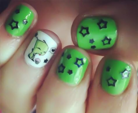 Gir from Invader Zim. Cute Gir Invader Zim, Invader Zim Acrylic Nails, Invader Zim Scenecore, Invader Zim Nail Art, Gir Nails Invader Zim, Invader Zim Clothes, Pierce The Veil Nails, Invader Zim Nails, Invader Zim Aesthetic