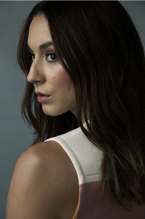 Troian Bellisario Torian Bellisario, Liar Game, Troian Bellisario, Spencer Hastings, Monica Geller, Famous Women, Pretty Little Liars, American Actress, Role Models