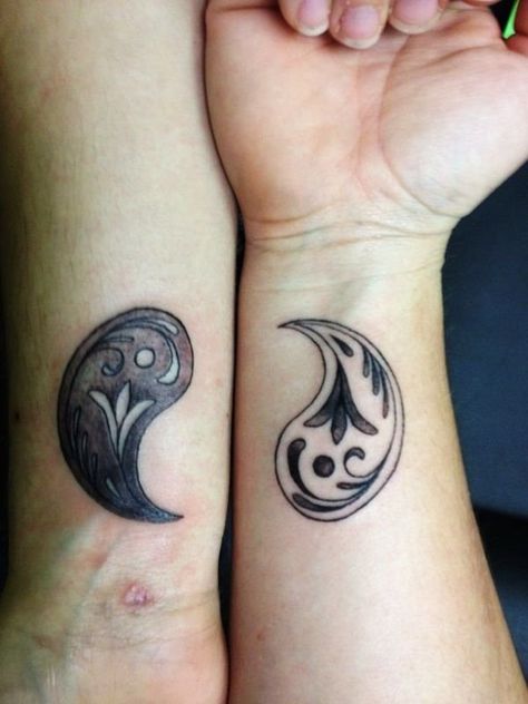 39. Fancy Yin and Yang Yin Yang Matching Tattoo, Couple Tattoo Heart, Couple Tattoos Love, Ying Yang Tattoo, Twin Tattoos, Matching Best Friend Tattoos, Yang Tattoo, Tattoos Infinity, Couple Tattoos Unique