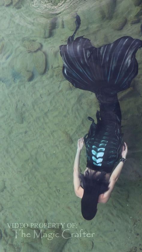 Black Mermaid Tail, Gothic Mermaid, Mermaid Swim Tail, Realistic Mermaid, Cold Lake, Mermaid Photography, الفن الرقمي, Fantasy Mermaid, Mermaid Swimming