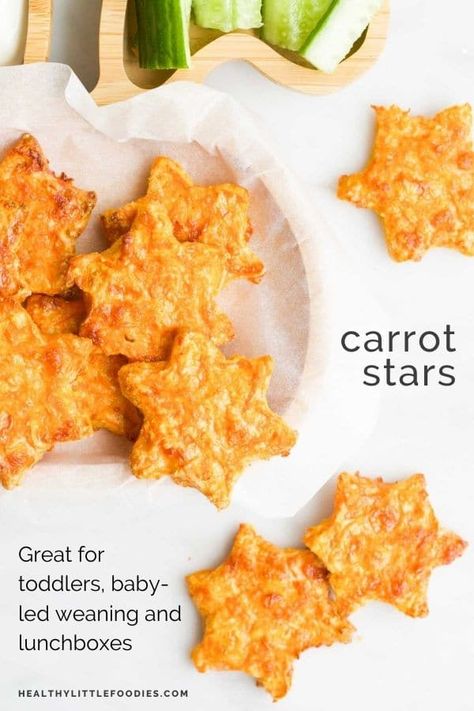 These carrot stars are a great savoury snack for toddlers or baby-led weaning. Also perfect for popping into lunchboxes. Can be enjoyed hot or cold and are suitable for freezing. Carrot Snack Ideas, Weaning Foods, Easy Baby Food Recipes, Healthy Toddler Snacks, Baby Led Weaning Recipes, Healthy Baby Food, Weaning Recipes, Toddler Lunches, Healthy Toddler Meals