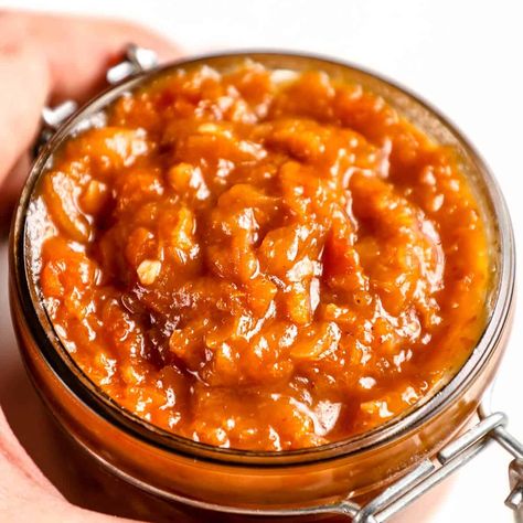 Chili Chutney Recipe, Apricot Chutney Recipes, Indian Curry Paste Recipe, Chilli Chutney Recipes, Apricot Chutney, Chili Chutney, Chilli Chutney, Apricot Recipes, Compote Recipe