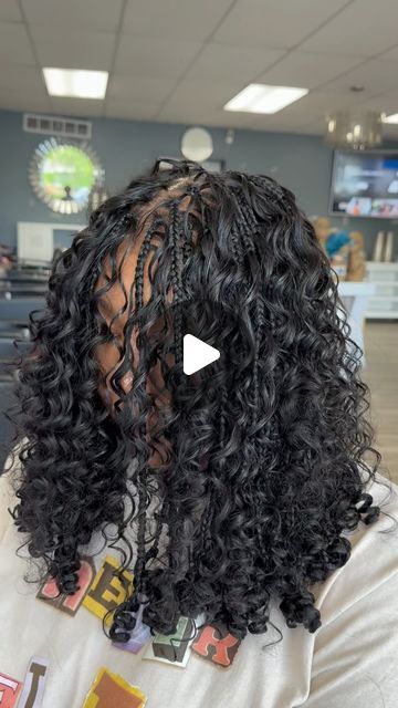 B E T T Y  Bella B R A I D S on Instagram: "Knotless boho braids 2247953104  #bohobraids #shortknotlessbraids #humanhairbraids #detroithairstylist" Knotless Boho Braids, Boho Braided Hairstyles, 60 Hair, Curly Braids, Curly Crochet Hair Styles, Mohawk Braid, Hair Tint, Quick Braided Hairstyles, Twist Braid Hairstyles