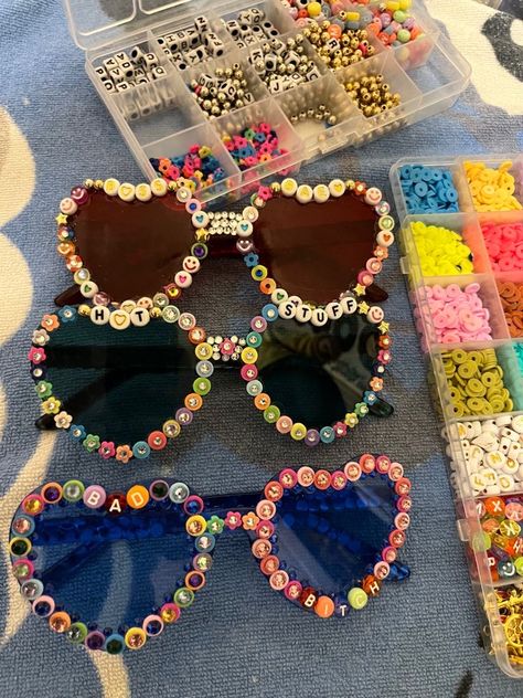 Sunglasses Beads, Craft Sunglasses, Beaded Sunglasses, Fun Sleepover Ideas, Sleepover Things To Do, Friend Activities, Summer Fun List, 14th Birthday, Diy Crafts To Do