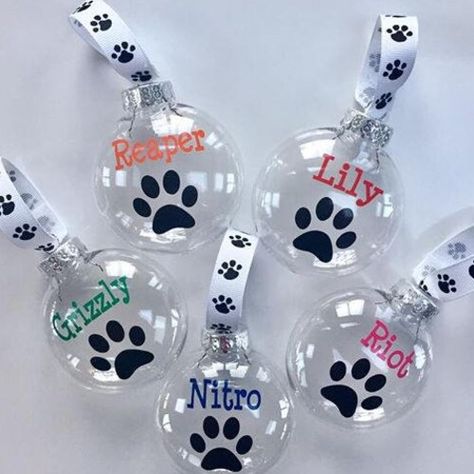 Dog First Christmas Ornament, Dog Ornaments Diy Cricut, Black Paw Print, Clear Plastic Ornaments, Disney Christmas Decorations, Paw Print Ornament, Xmas 2024, Cameo Crafts, Diy Christmas Ornaments Easy