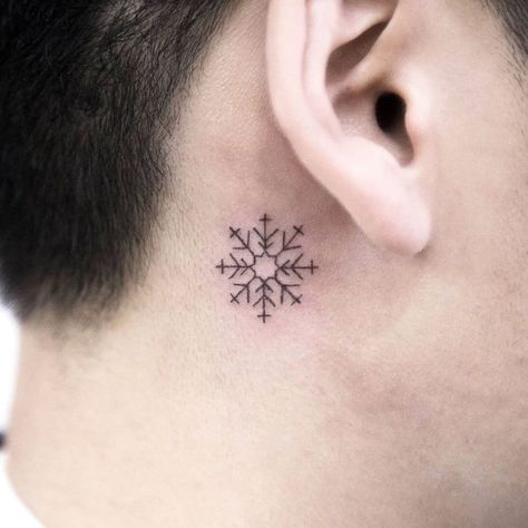 Snowflake Tattoo Behind Ear, Cute Behind The Ear Tattoos, Tattoo Behind The Ear, Behind The Ear Tattoos, Heel Tattoos, Snowflake Tattoo, Lightning Bolt Tattoo, Molecule Tattoo, Tattoo Behind Ear