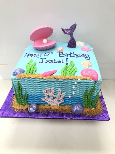 Square Mermaid Cake, Mermaid Cake Buttercream, Mermaid Sheet Cake Ideas, Mermaid Sheet Cake, Mermaid Themed Cake, Mermaid Theme Cake, Ocean Birthday Cakes, Sheet Cakes Decorated, Topper Kue