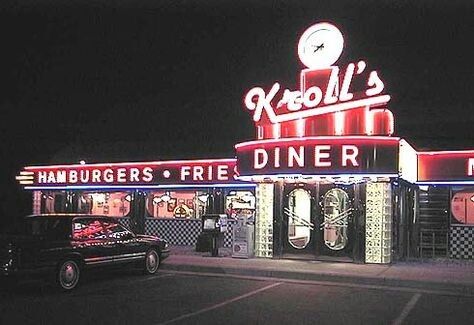 Nuclear Wasteland, 90s Phone, American Countryside, Diner Aesthetic, 50's Diner, American Dinner, Countryside Village, American Bar, 50s Diner